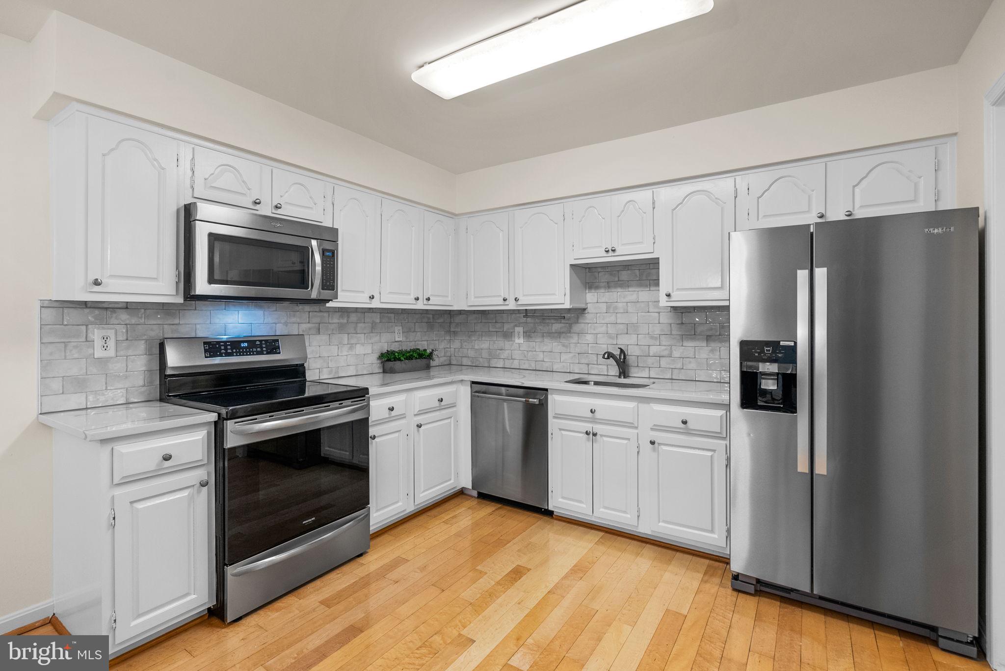 WOODSIDE PARK - Residential