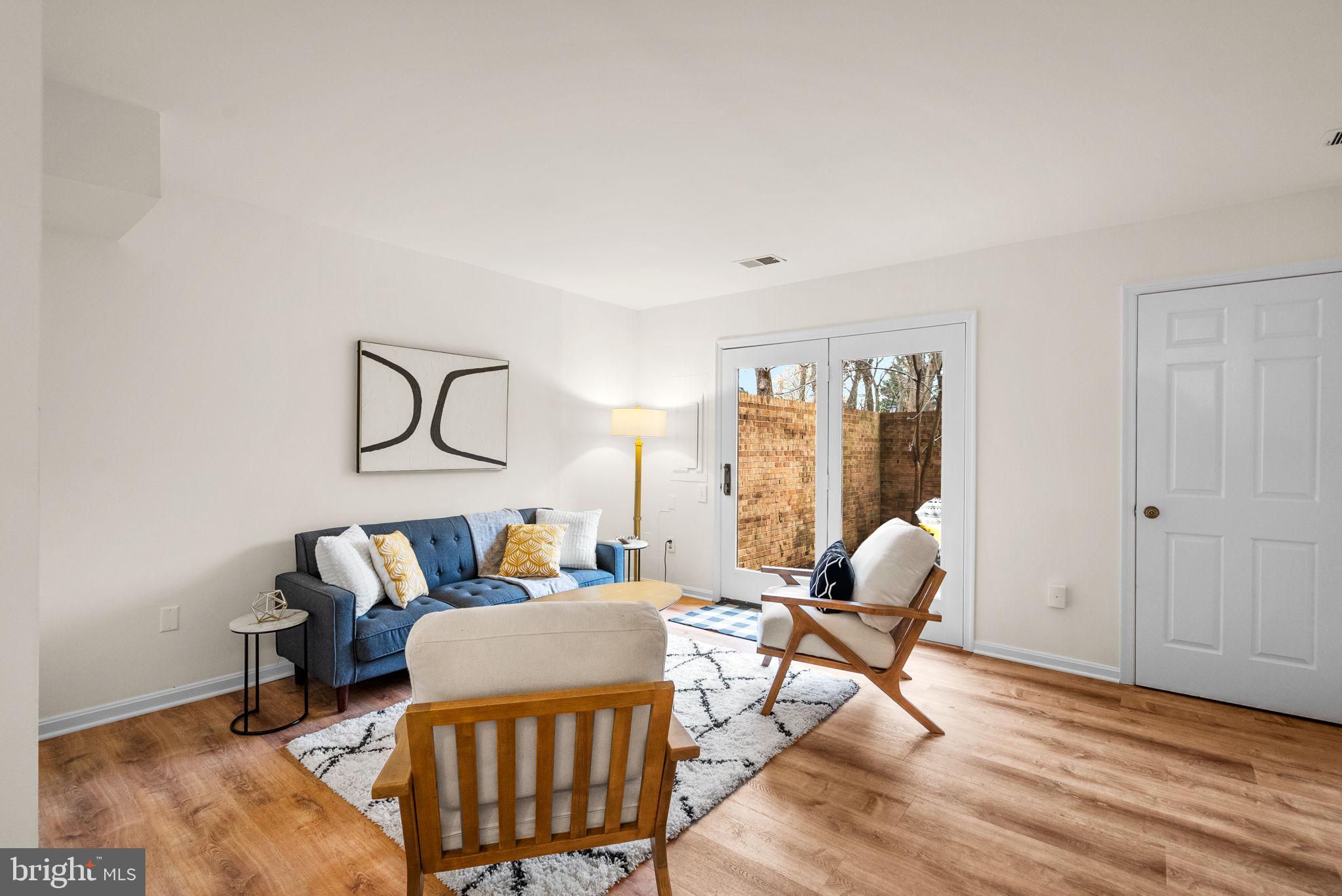 WOODSIDE PARK - Residential