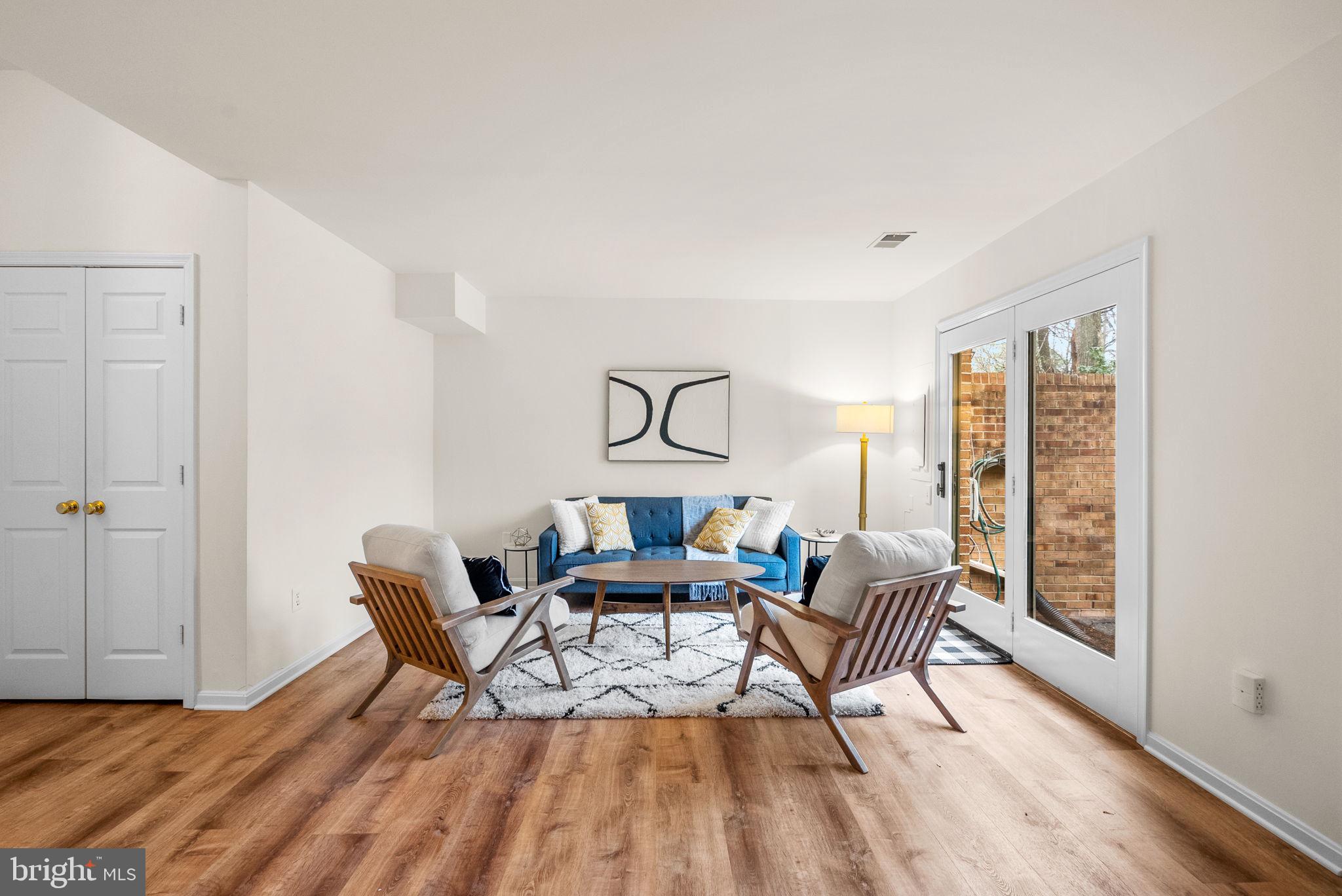 WOODSIDE PARK - Residential