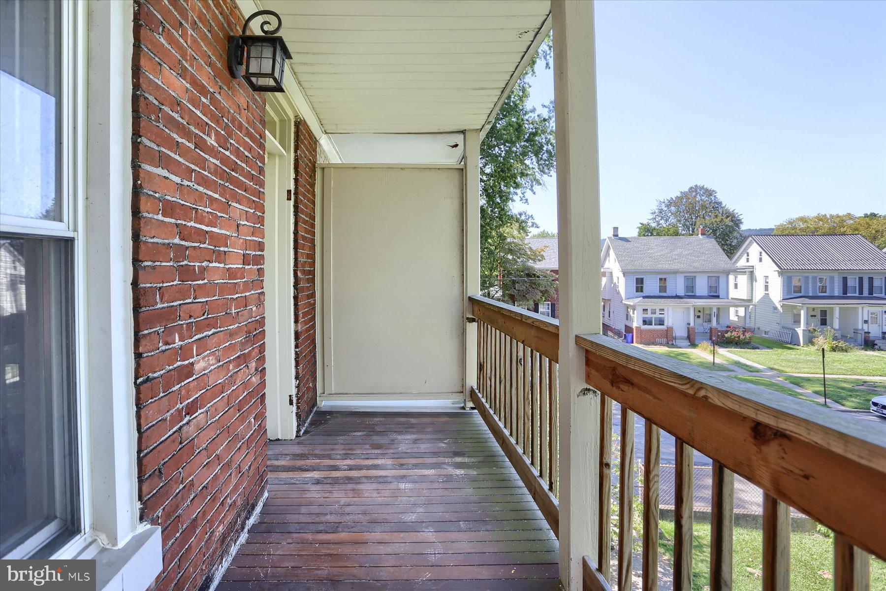 RIVERSIDE - Residential