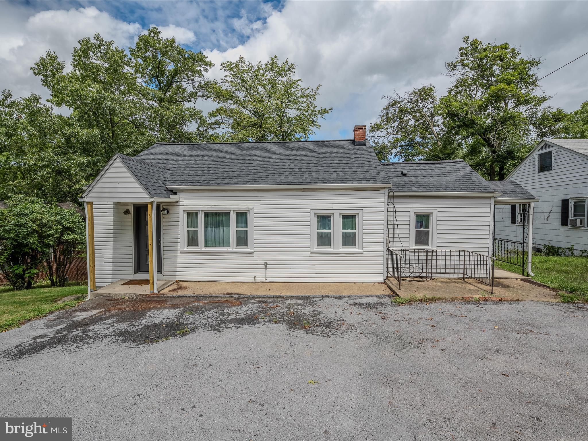 PENTONEY YOST - Residential