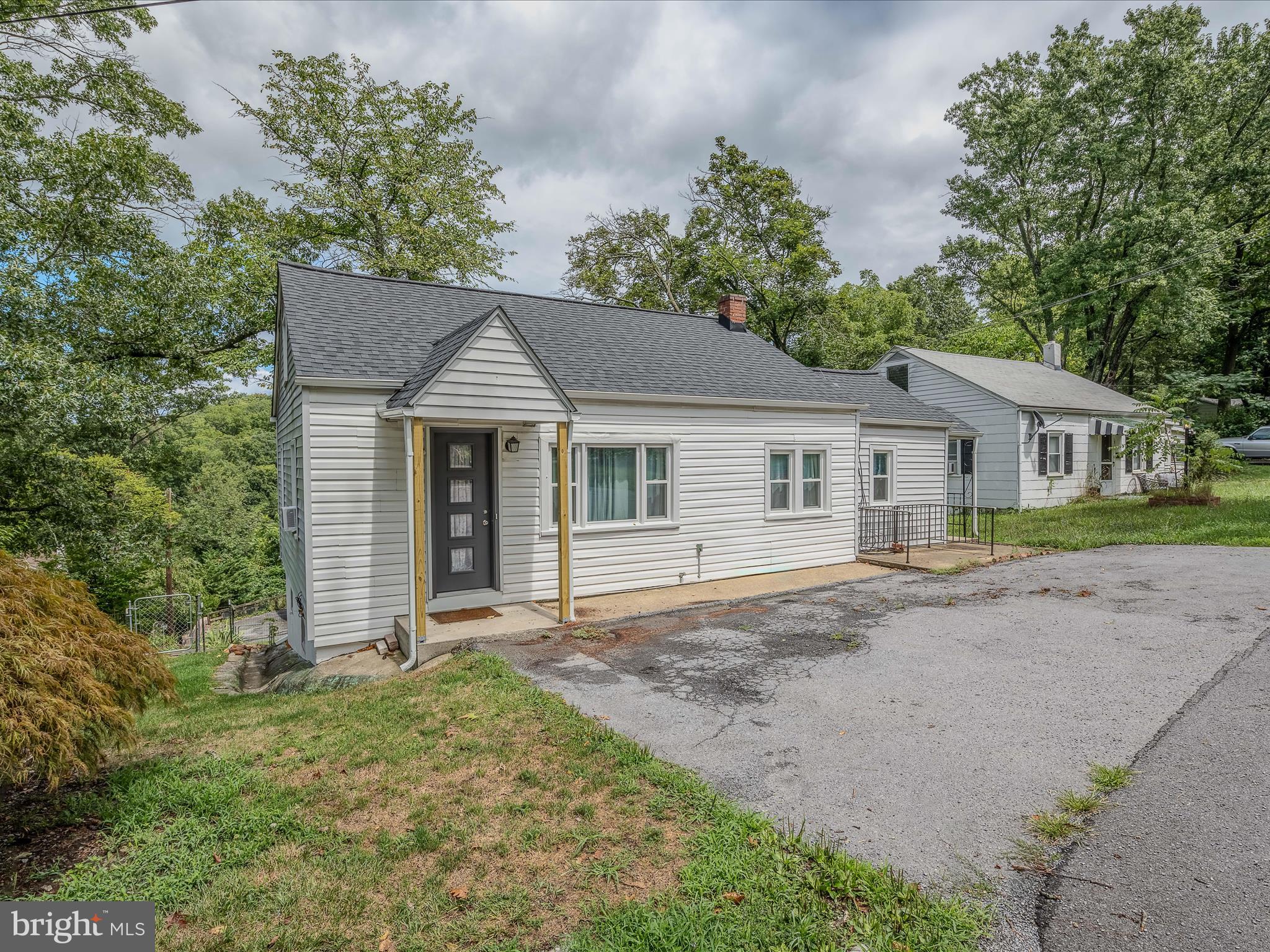 PENTONEY YOST - Residential