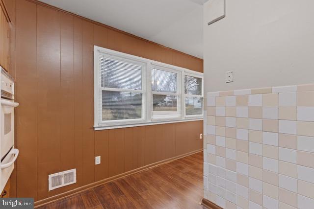 YORKSHIRE KNOLLS - Residential