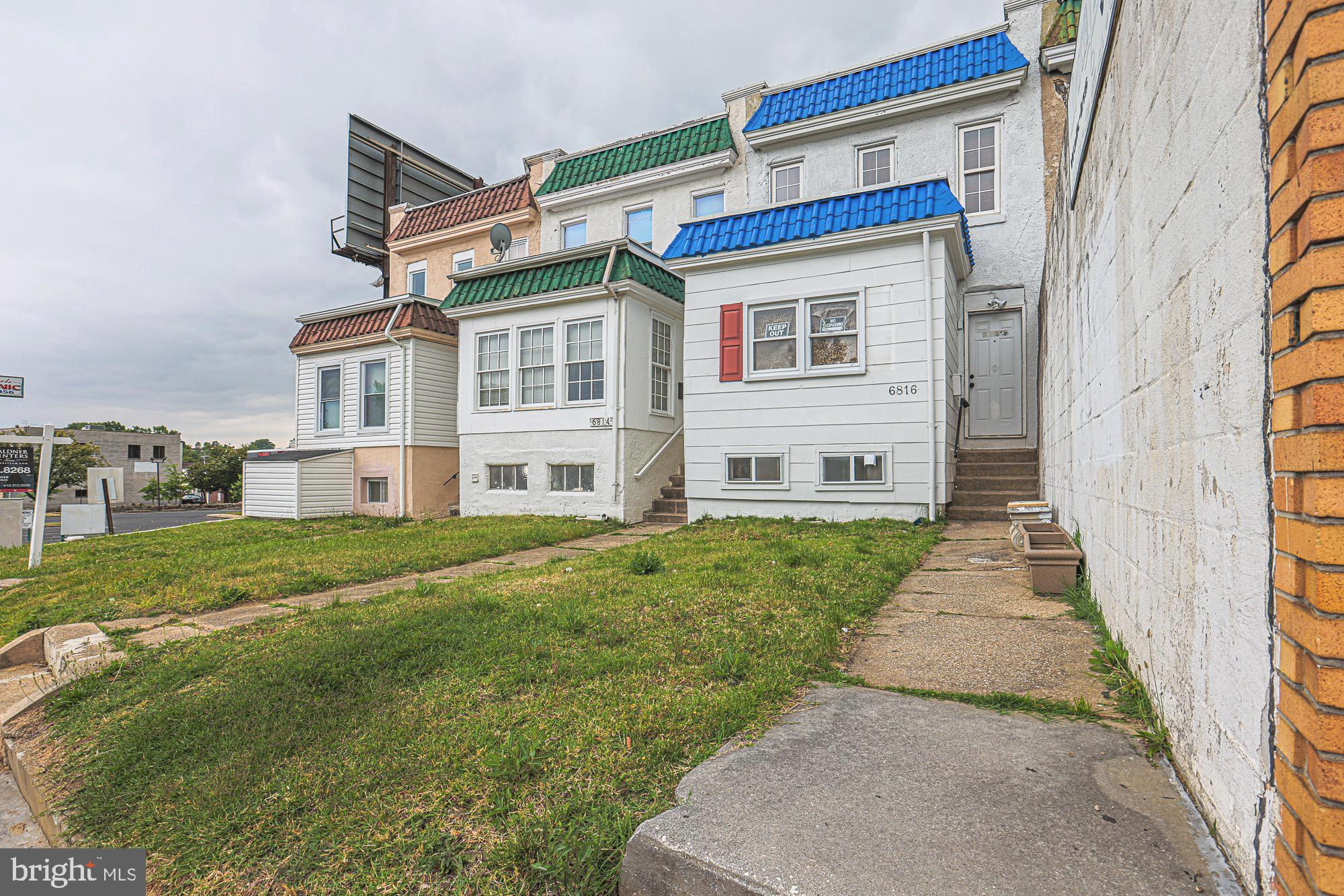 PARKVILLE - Commercial Sale