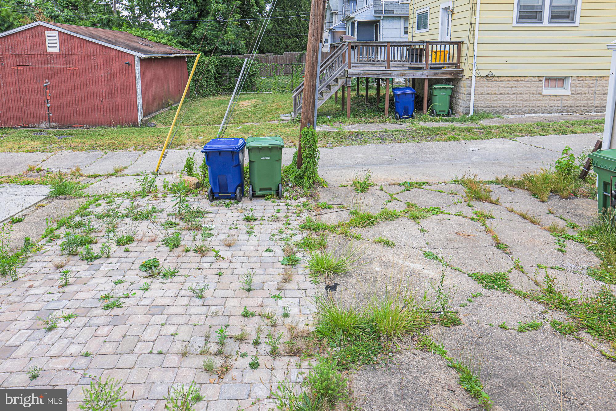 PARKVILLE - Commercial Sale