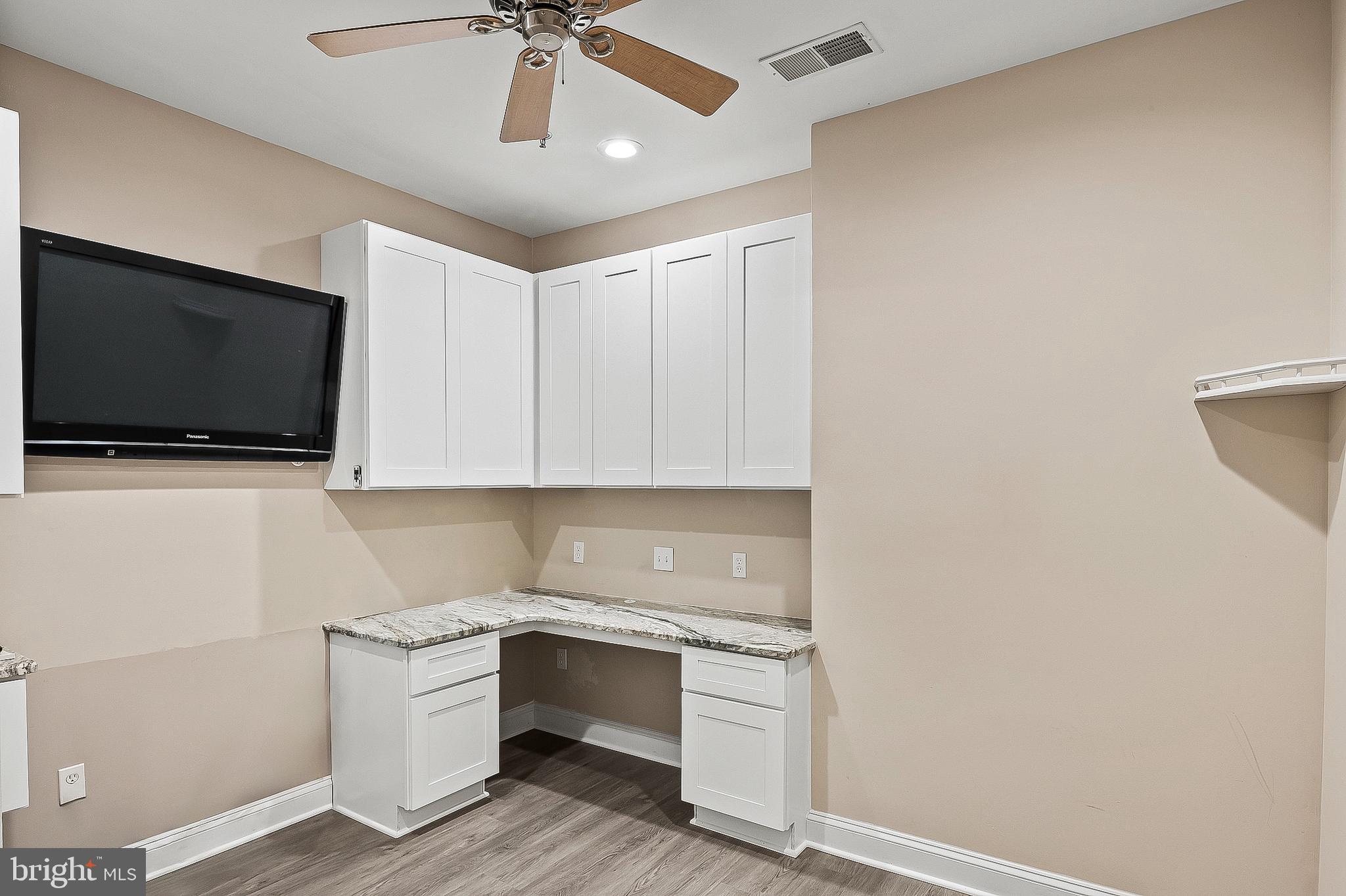 WAVERLY WOODS - Residential Lease