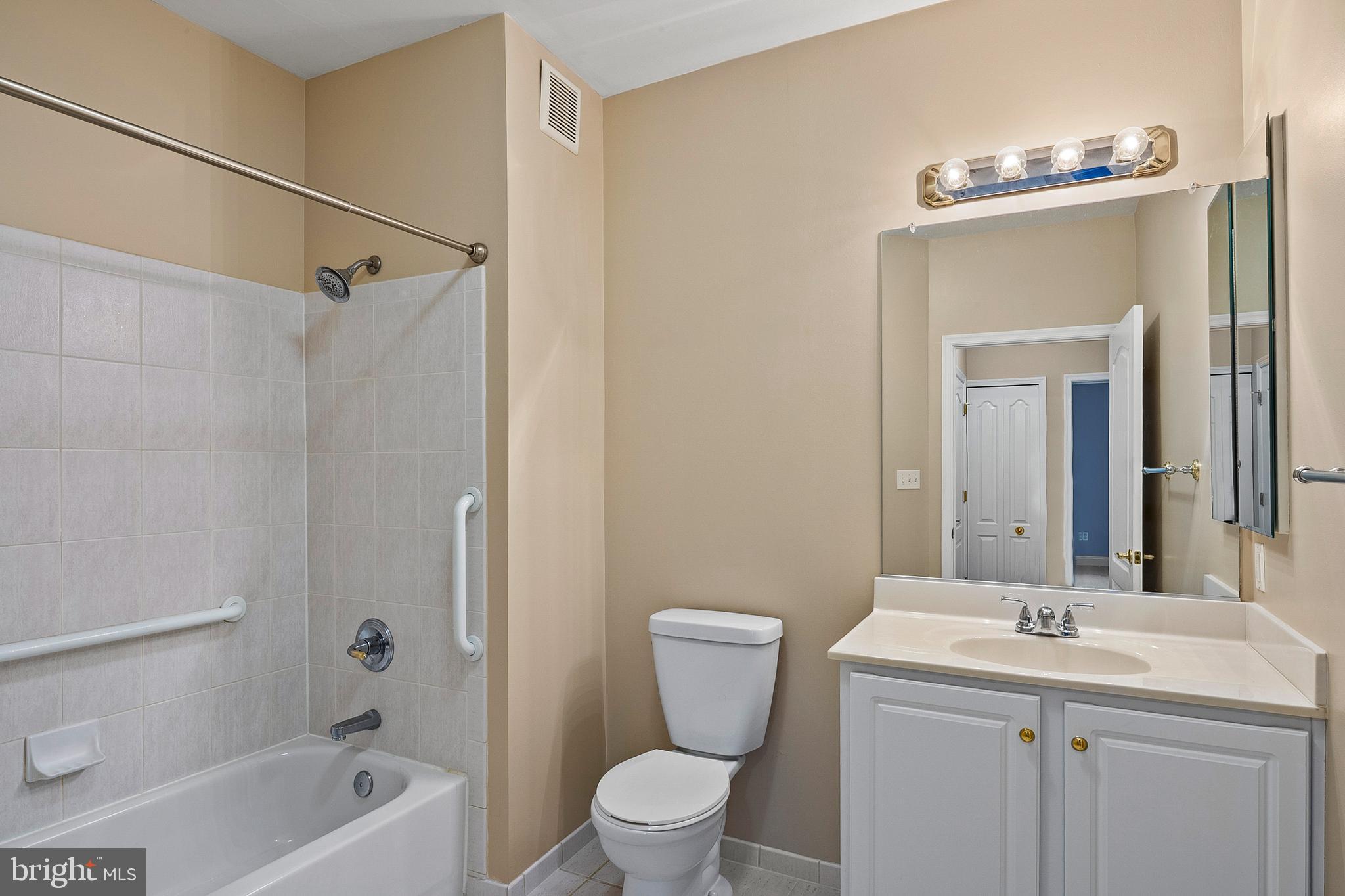 WAVERLY WOODS - Residential Lease