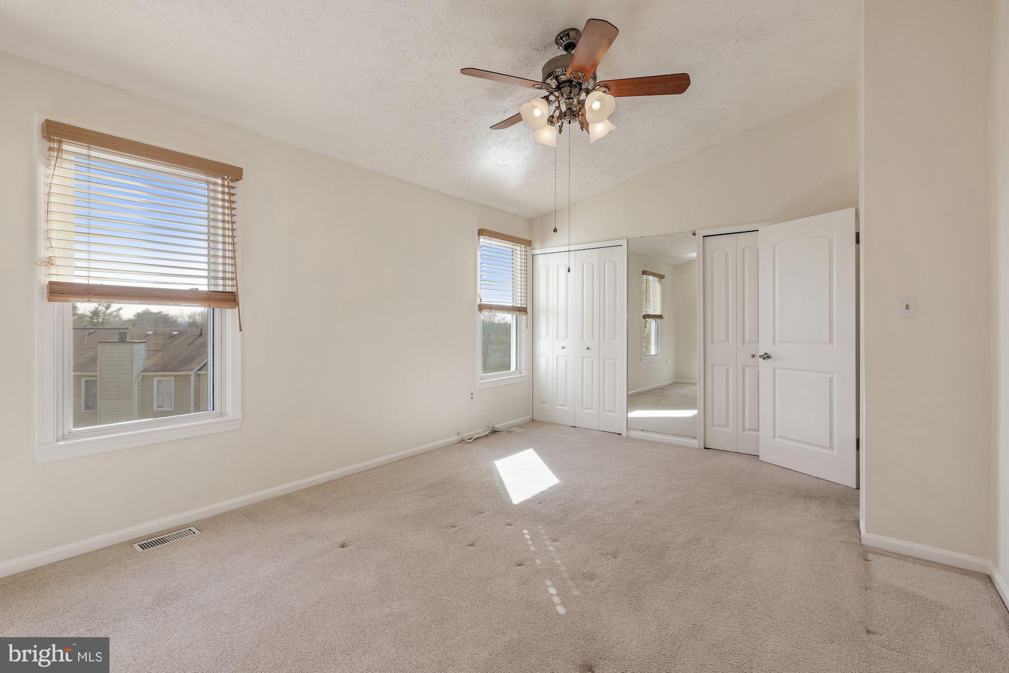 GLEN ORA-PLAT 11> - Residential