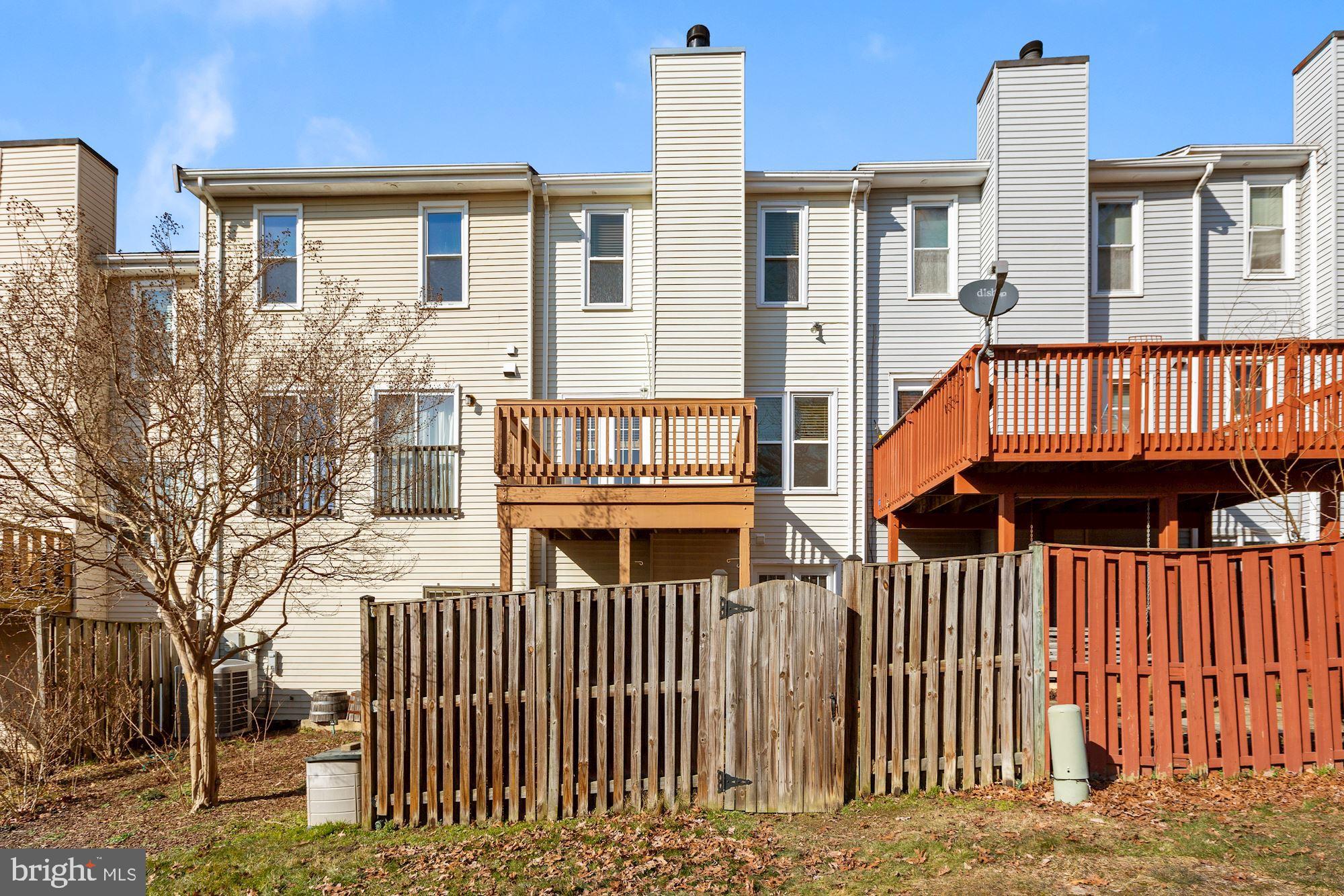 GLEN ORA-PLAT 11> - Residential