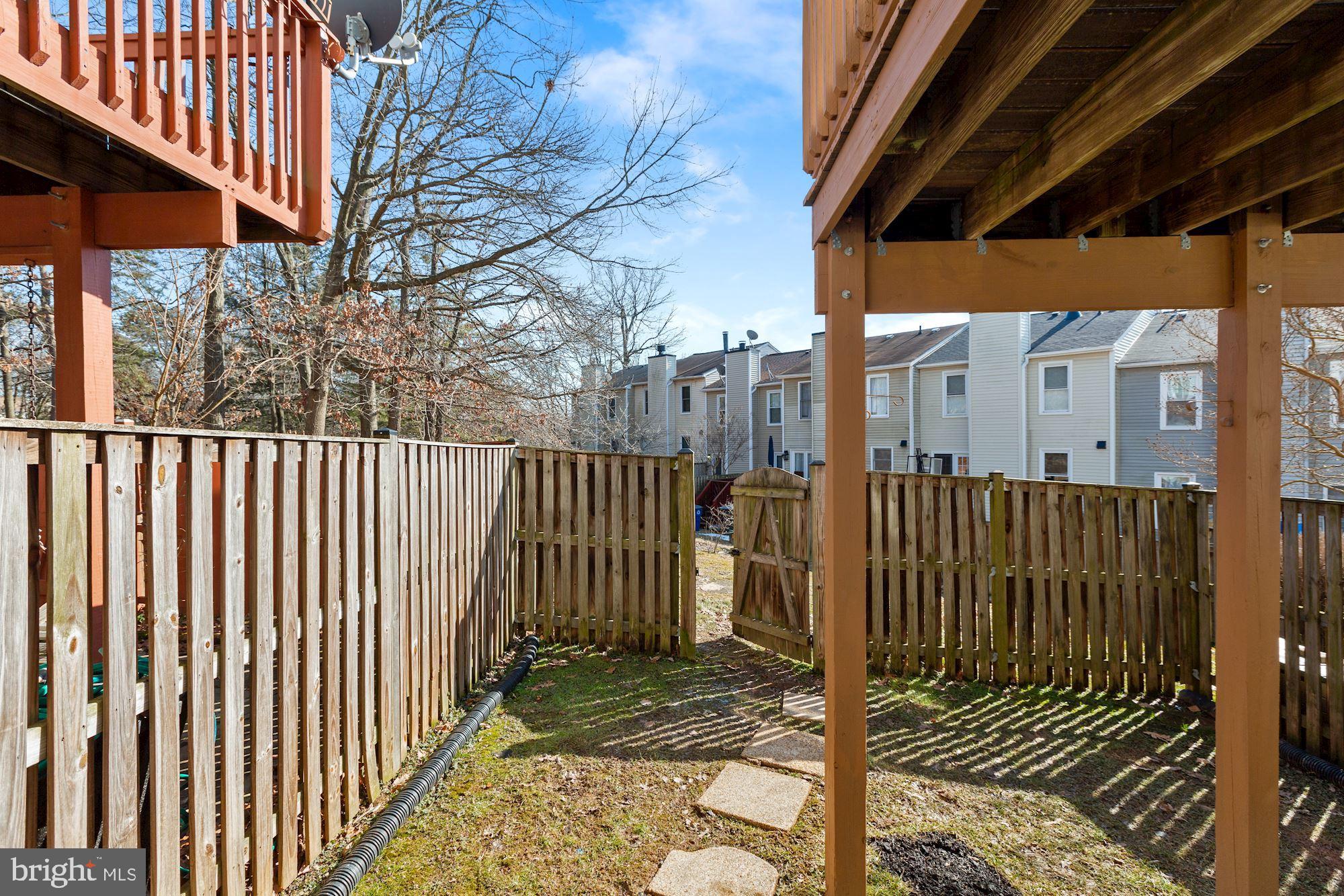 GLEN ORA-PLAT 11> - Residential