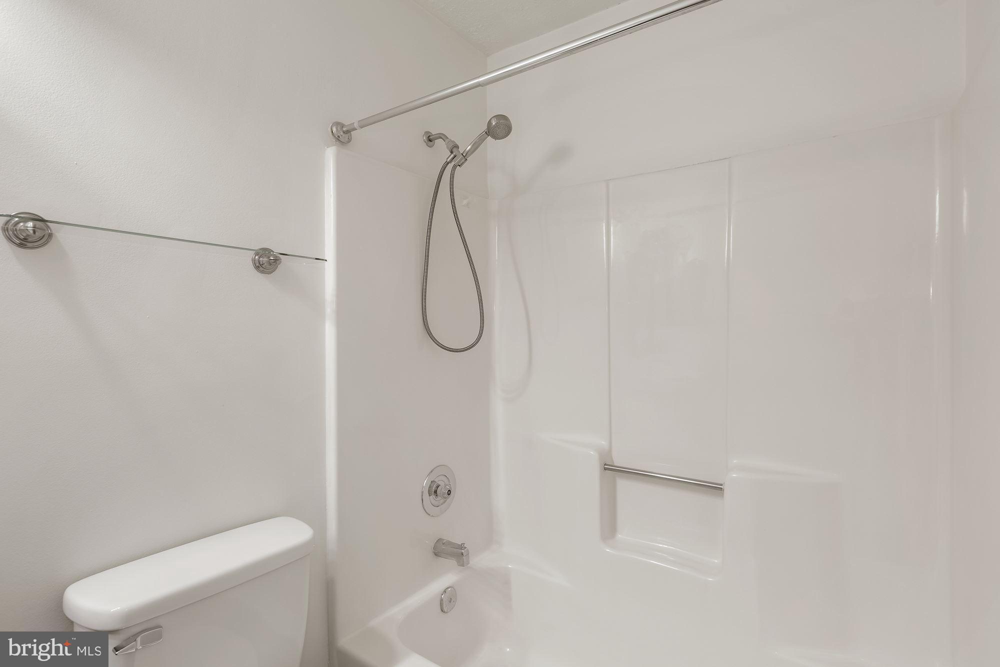 GLEN ORA-PLAT 11> - Residential