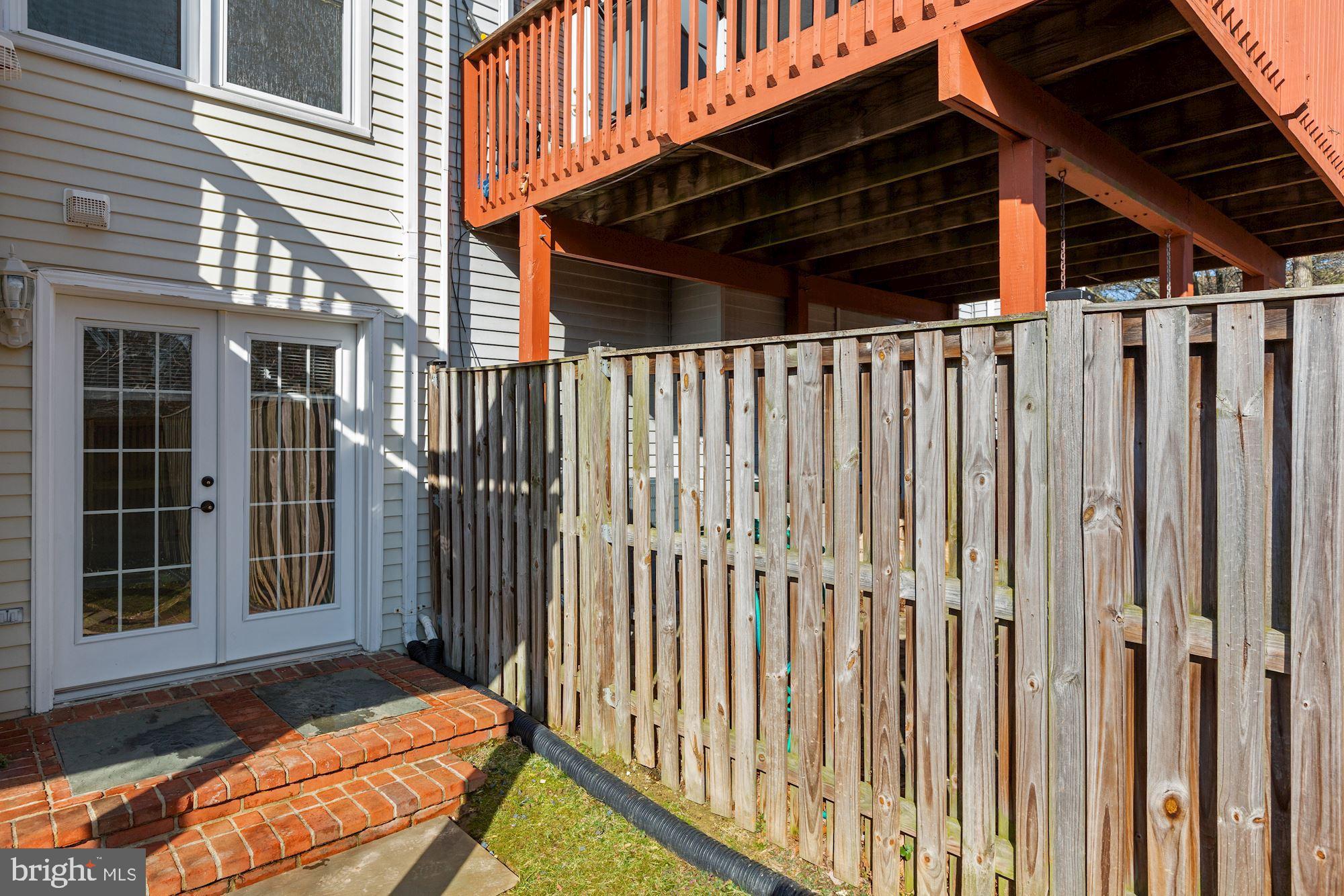 GLEN ORA-PLAT 11> - Residential