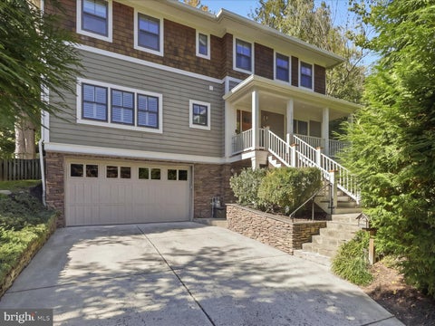 Photo of 3536 Military Road, ARLINGTON, VA 22207 (MLS # VAAR2080580)