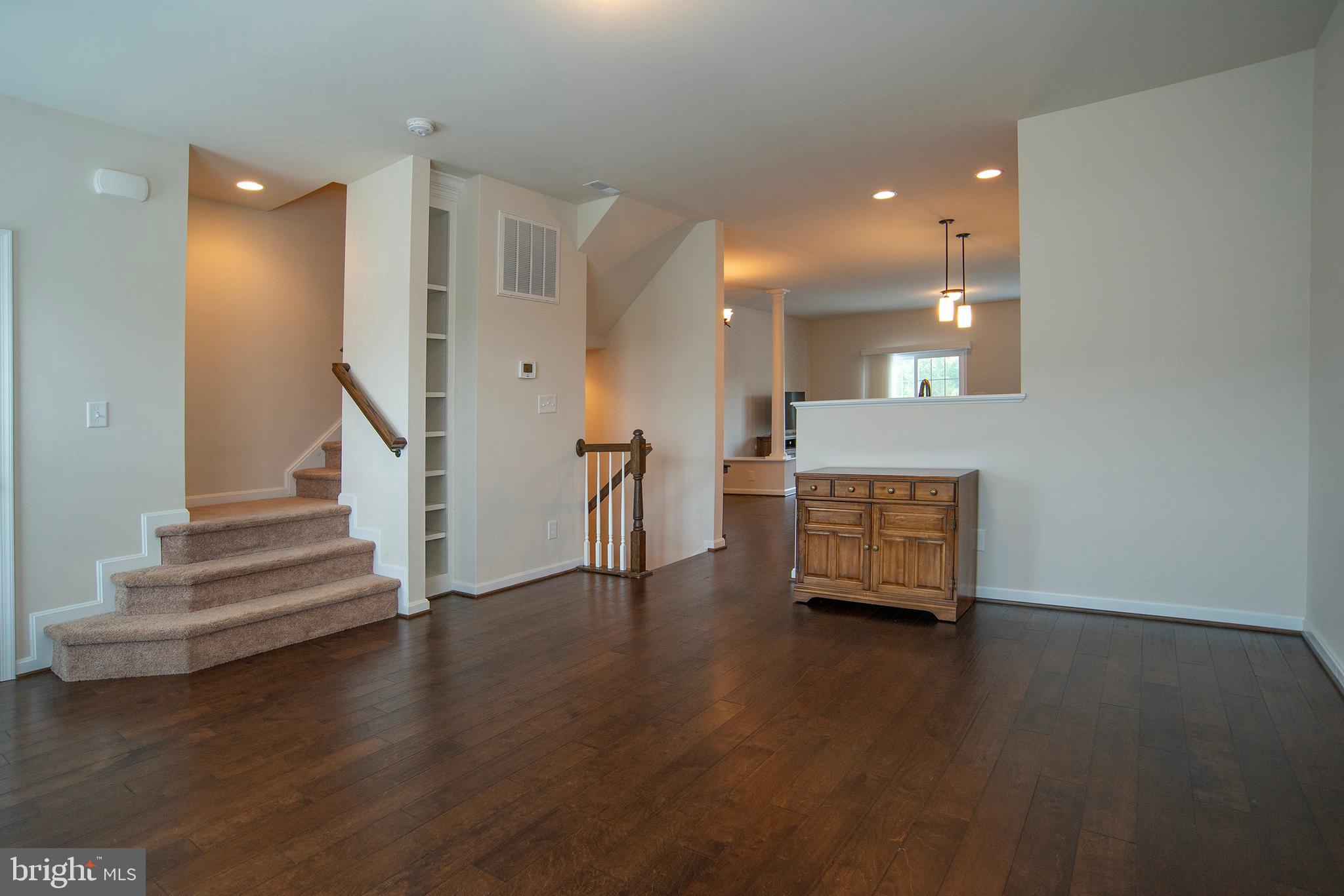 LAKESIDE - Residential