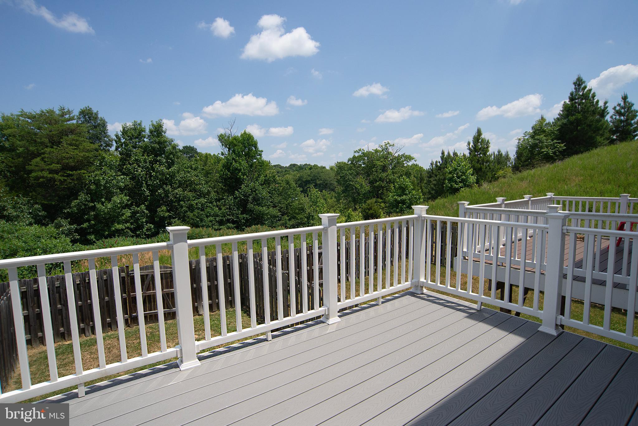 LAKESIDE - Residential