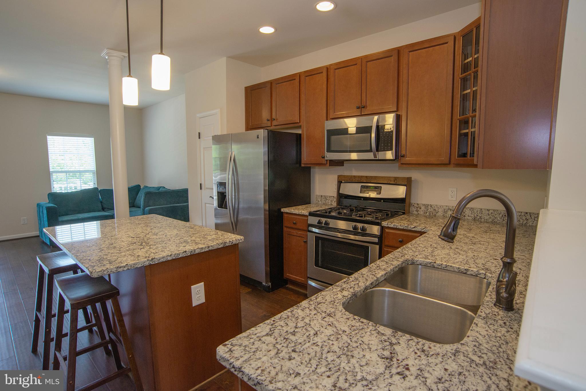 LAKESIDE - Residential