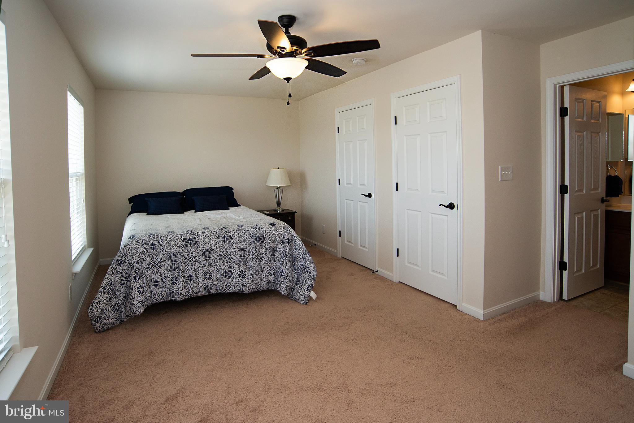 LAKESIDE - Residential