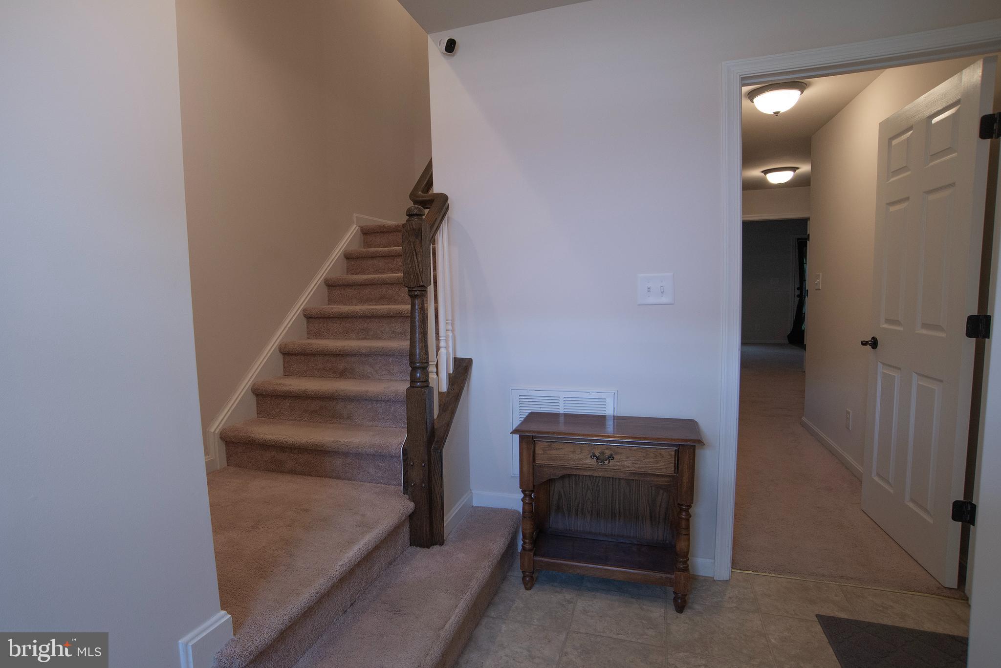 LAKESIDE - Residential