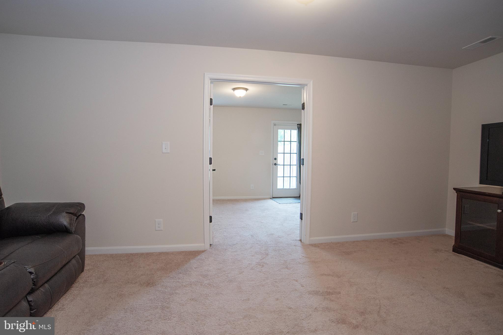 LAKESIDE - Residential