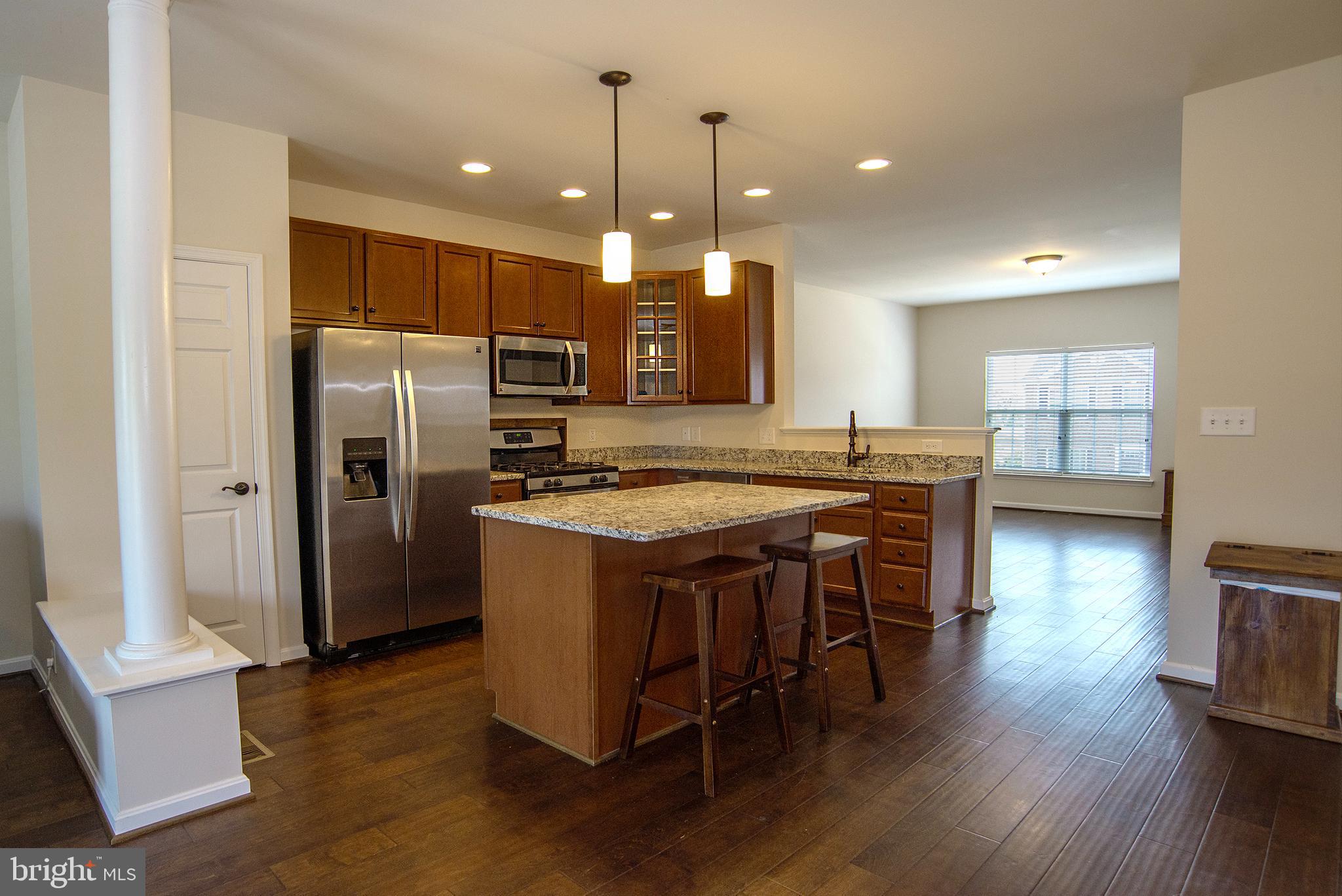 LAKESIDE - Residential