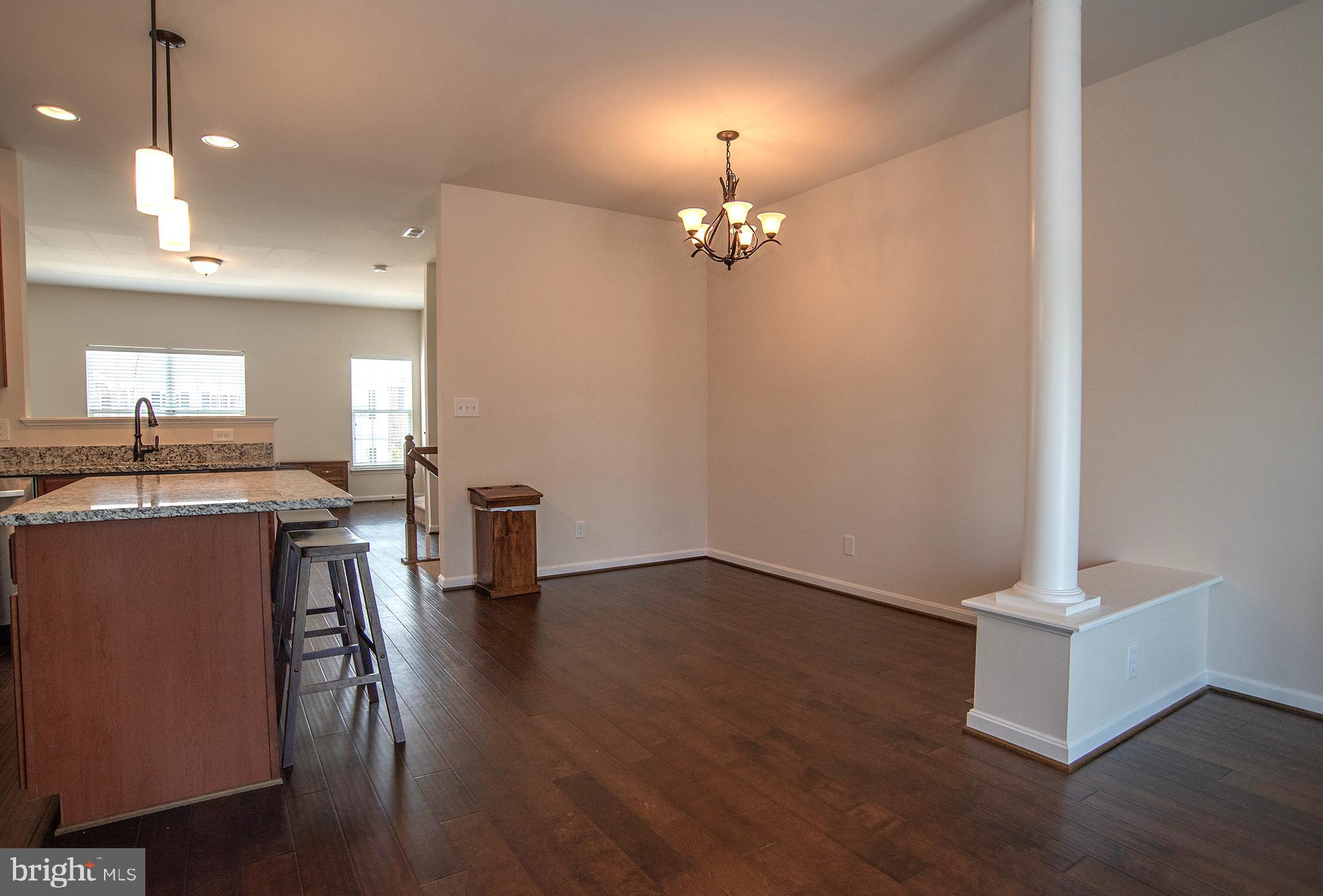 LAKESIDE - Residential