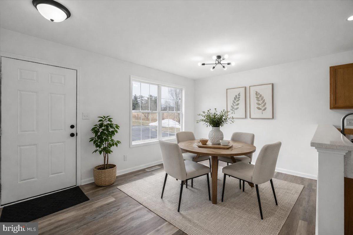 BUNKER HILL TOWNHOMES - Residential