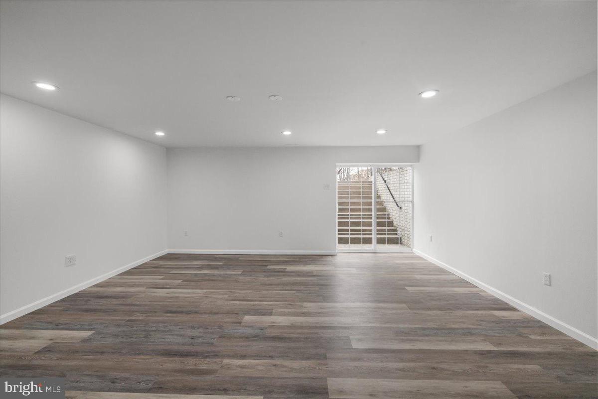 BUNKER HILL TOWNHOMES - Residential