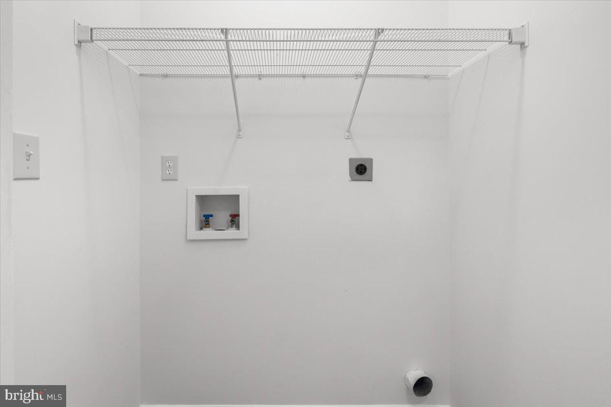 BUNKER HILL TOWNHOMES - Residential