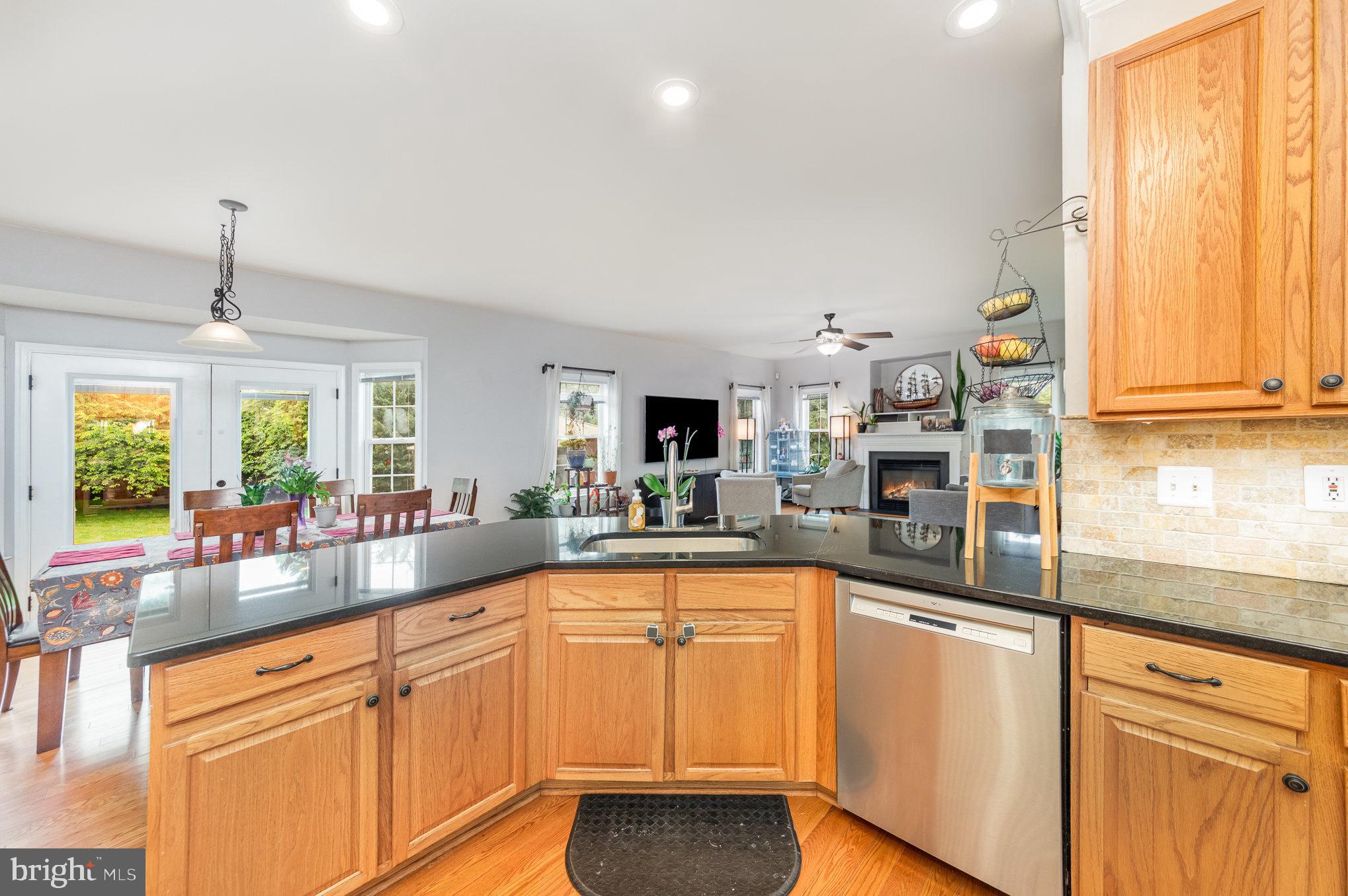 AUSTIN RIDGE - Residential