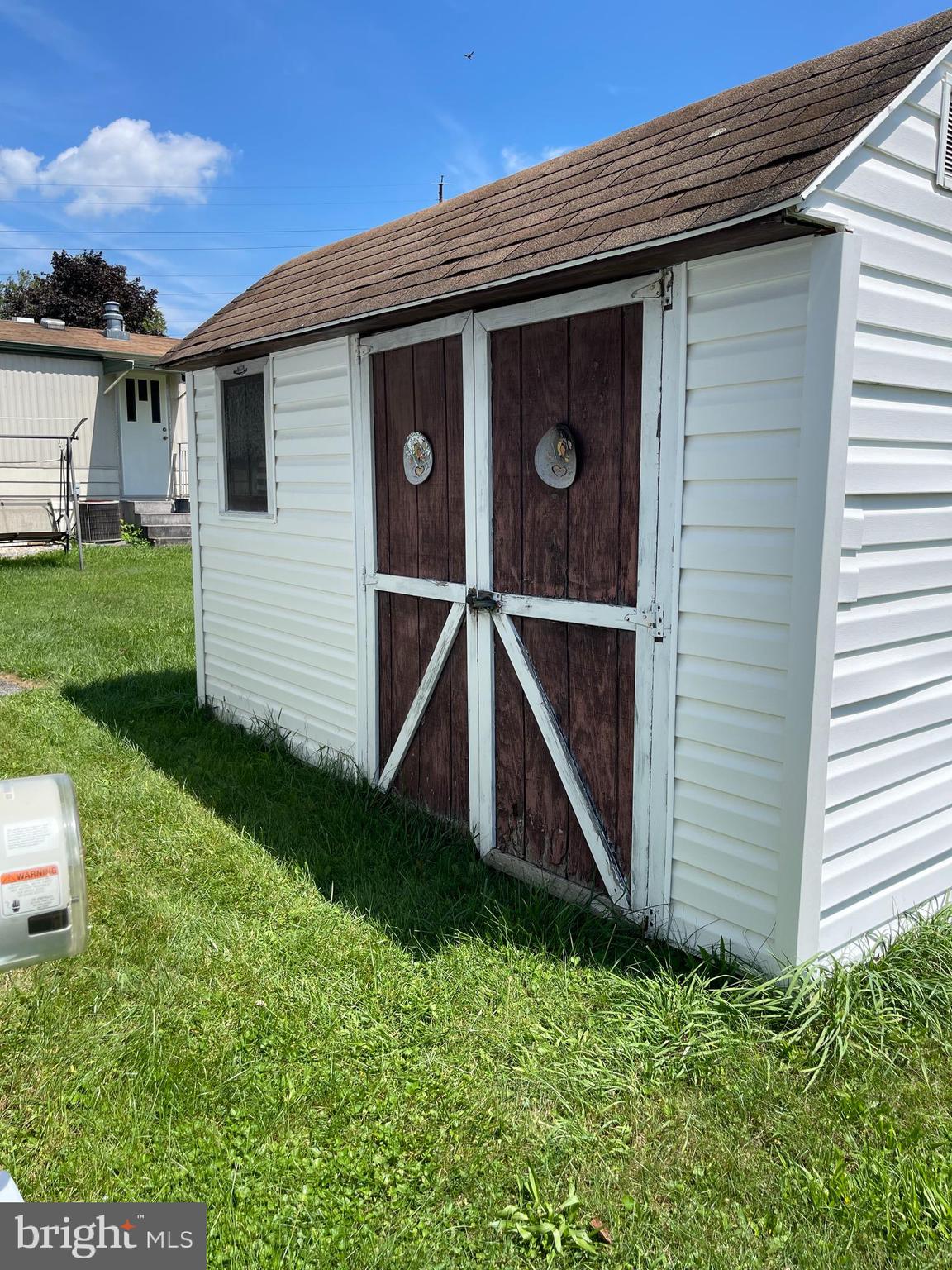 COUNTRY MANOR FARMS - Residential