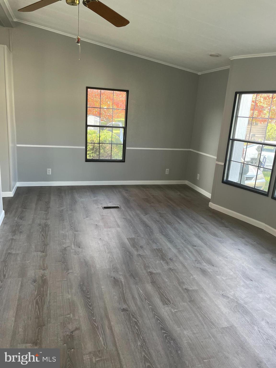 COUNTRY MANOR FARMS - Residential