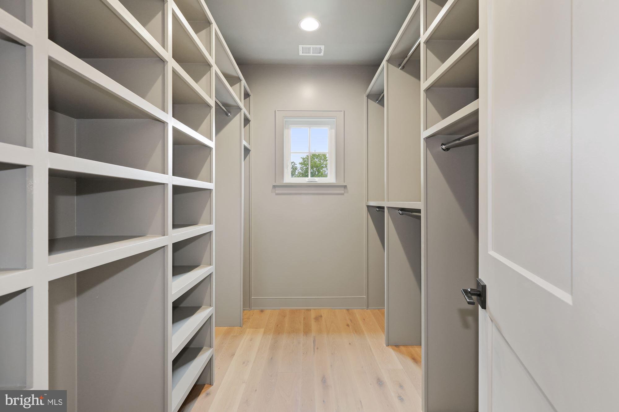 SPRINGFIELD - Residential