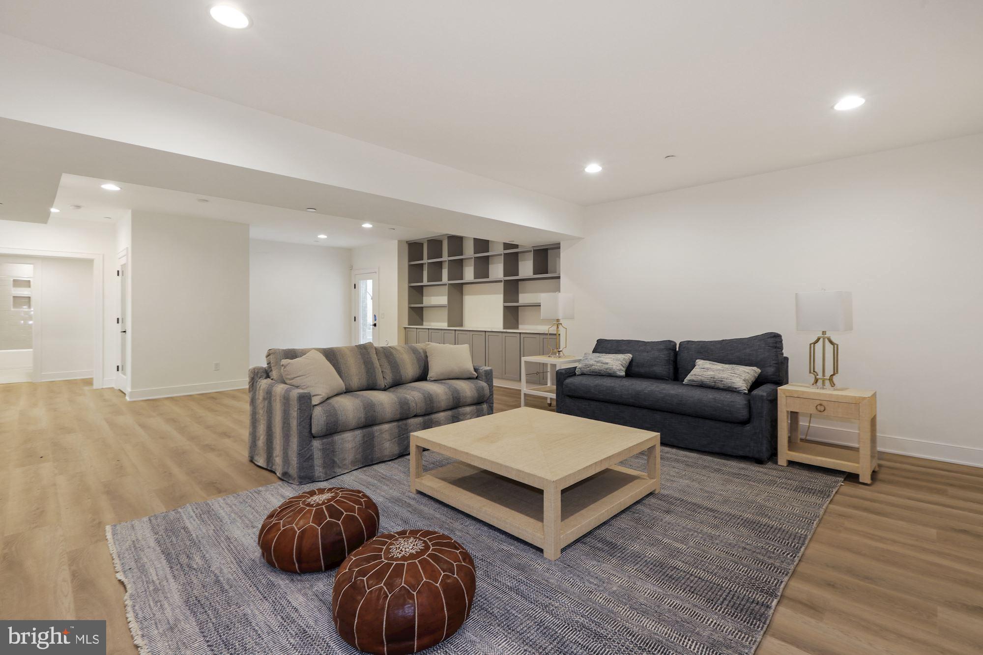 SPRINGFIELD - Residential