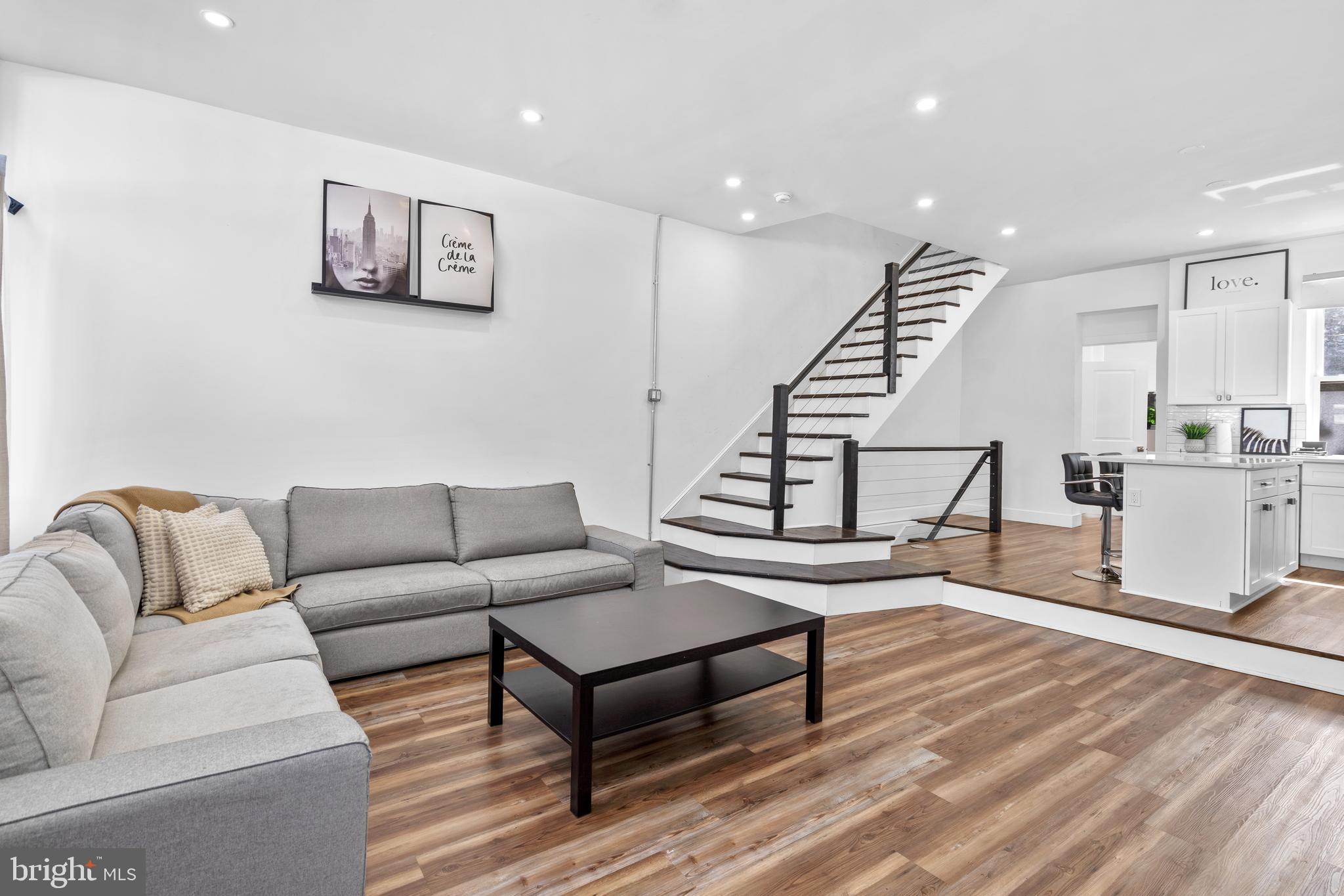 715 N 4TH STREET