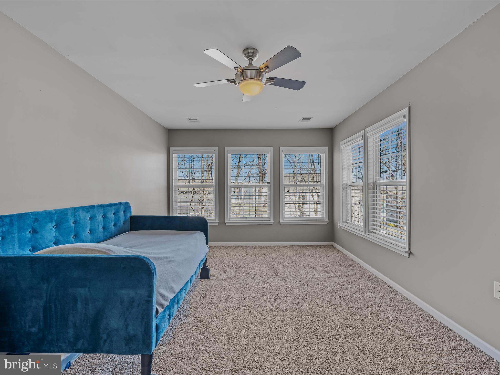 COUNTY GREEN - Residential