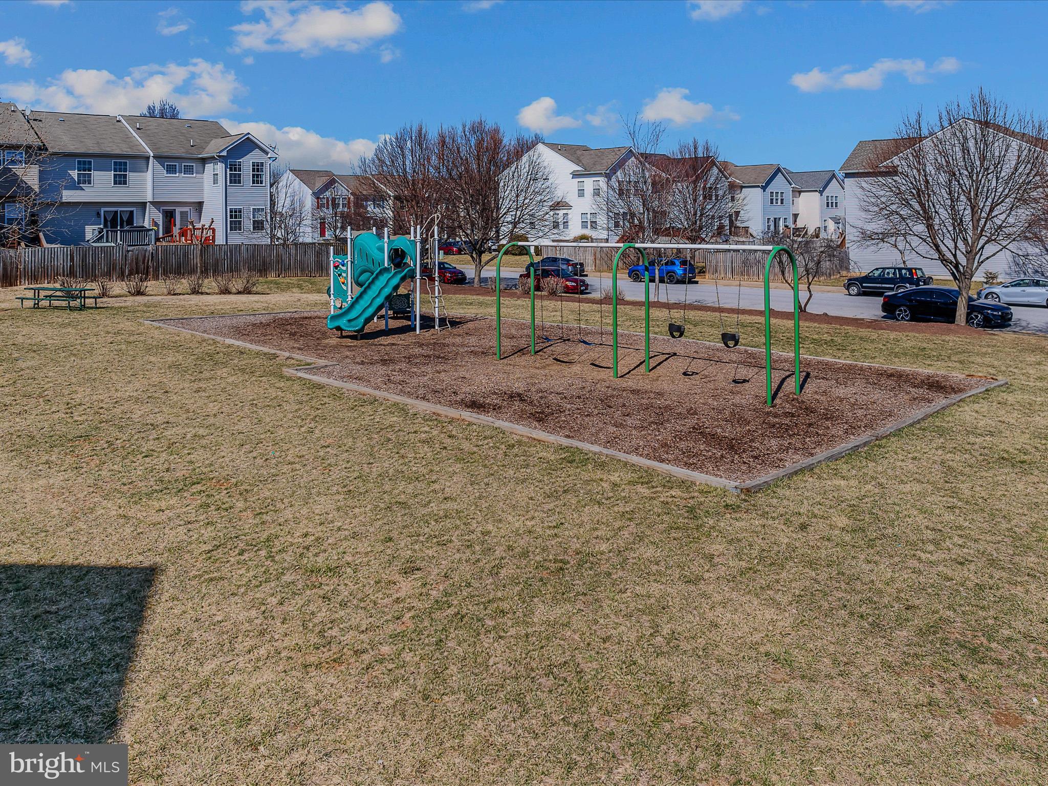 COUNTY GREEN - Residential