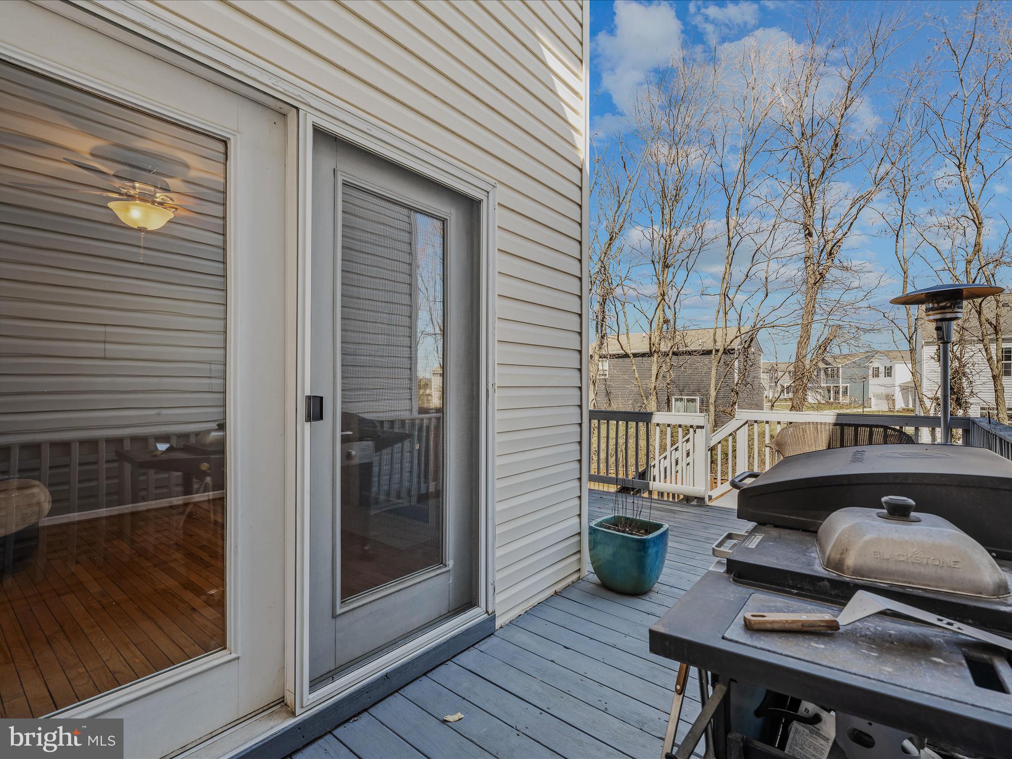 COUNTY GREEN - Residential