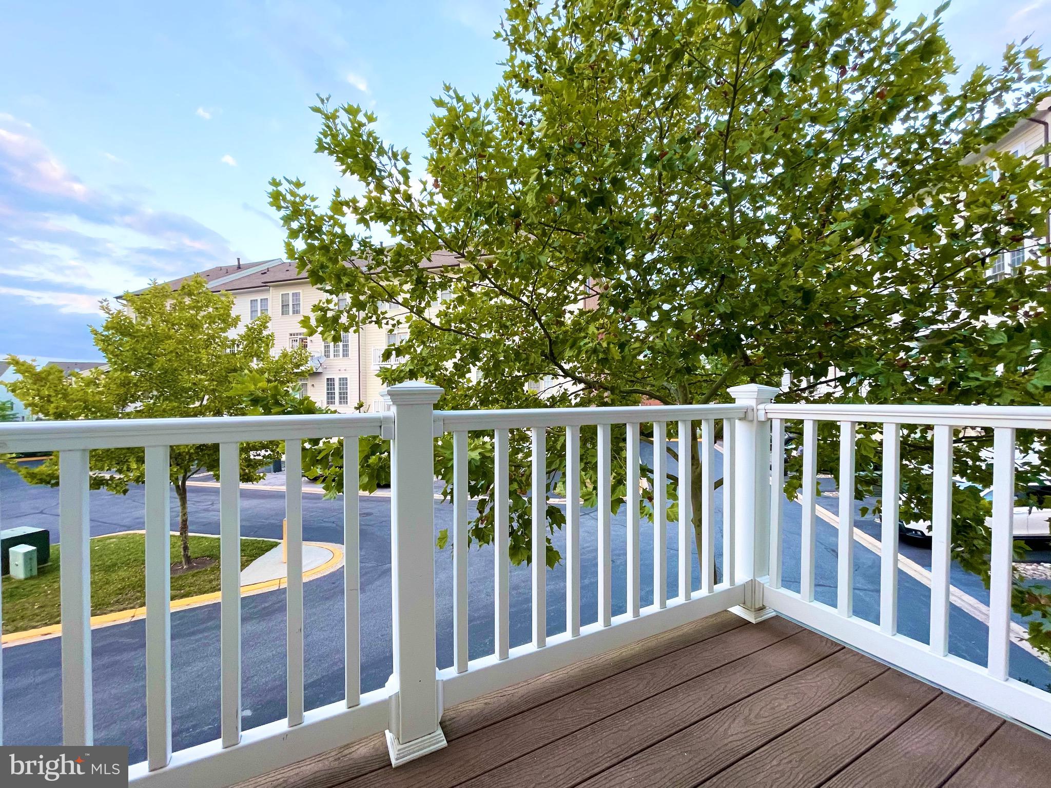 VILLAGES OF URBANA - Residential Lease