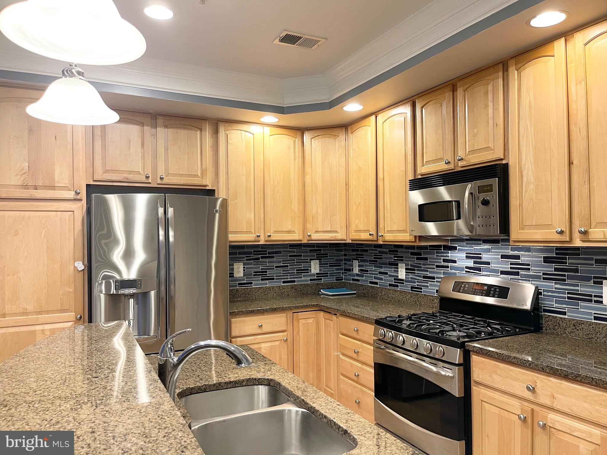 VILLAGES OF URBANA - Residential Lease