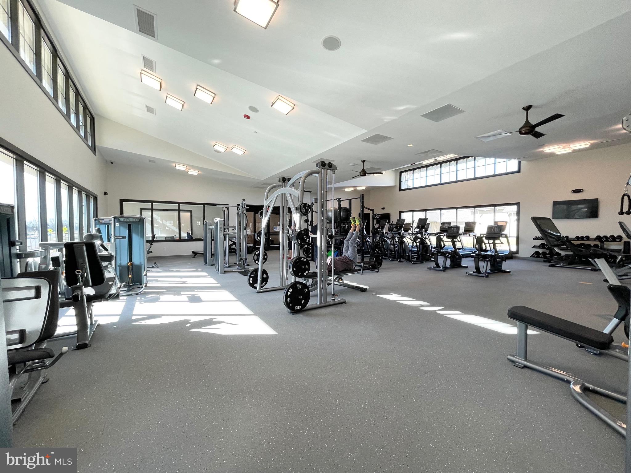 VILLAGES OF URBANA - Residential Lease