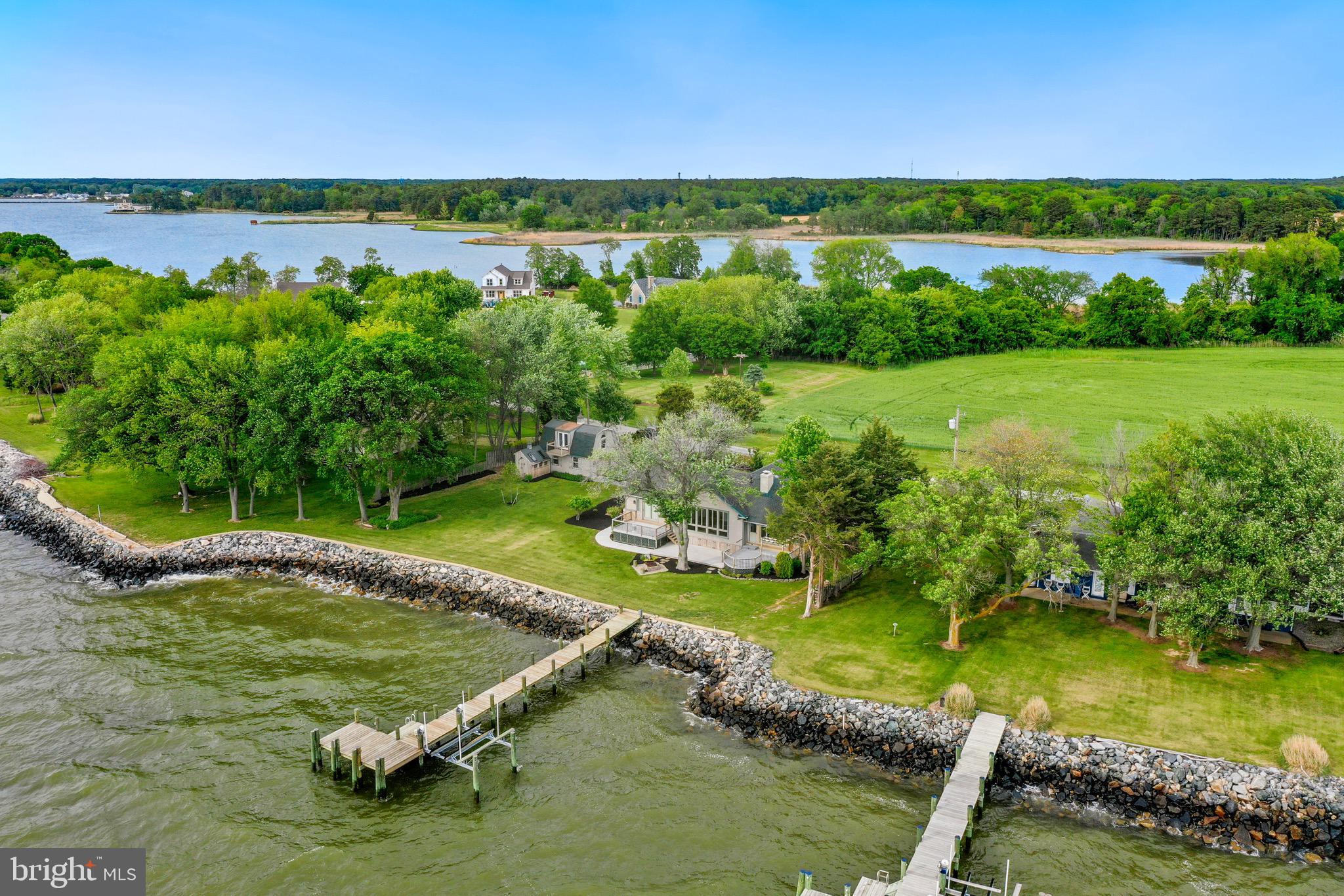 HUNTINGFIELD ESTATES - Residential