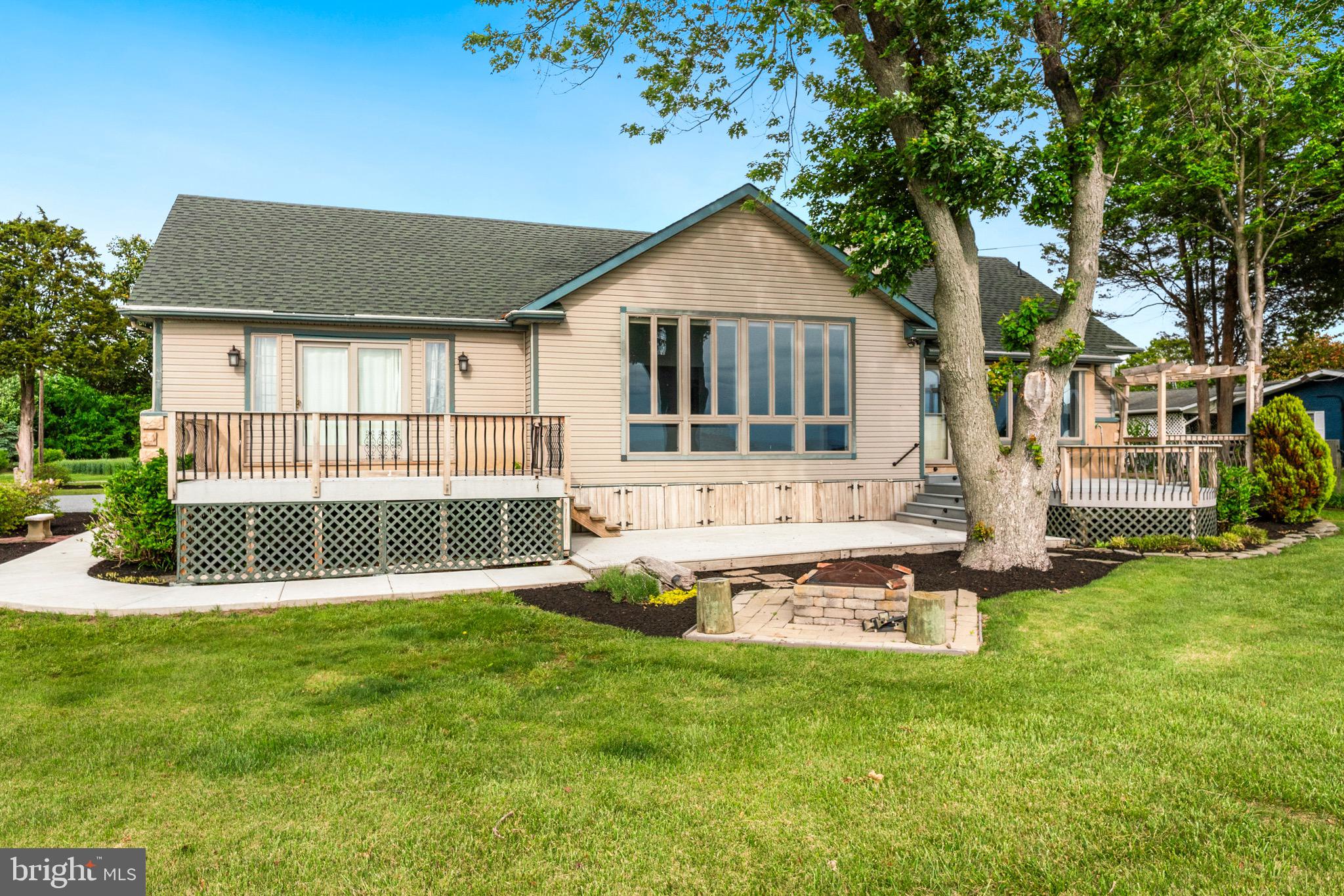 HUNTINGFIELD ESTATES - Residential