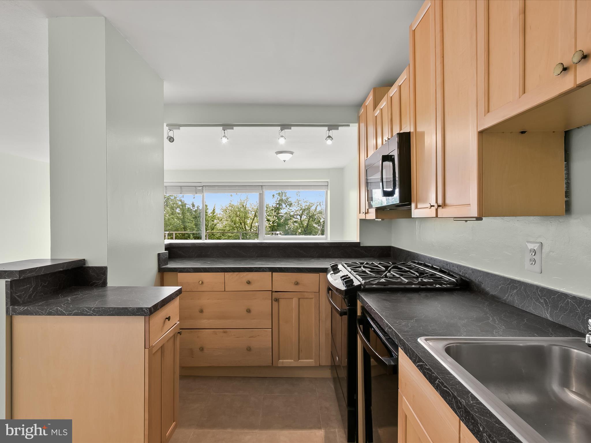 WILLOUGHBY OF CHEVY CHASE - Residential