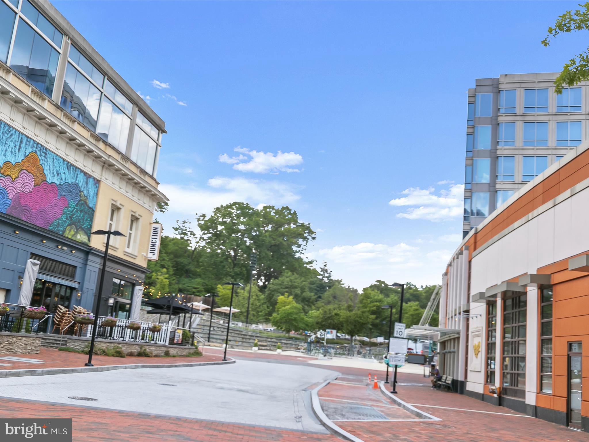 WILLOUGHBY OF CHEVY CHASE - Residential