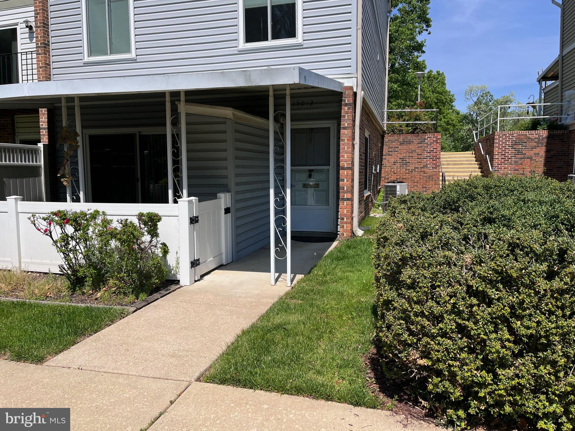 LEISURE WORLD - Residential Lease