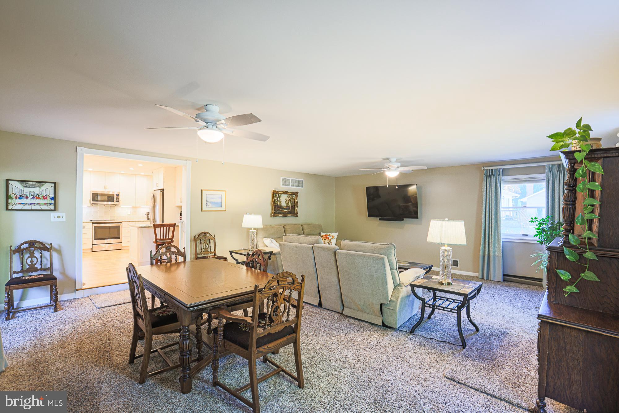 LAKE SHORE - Residential