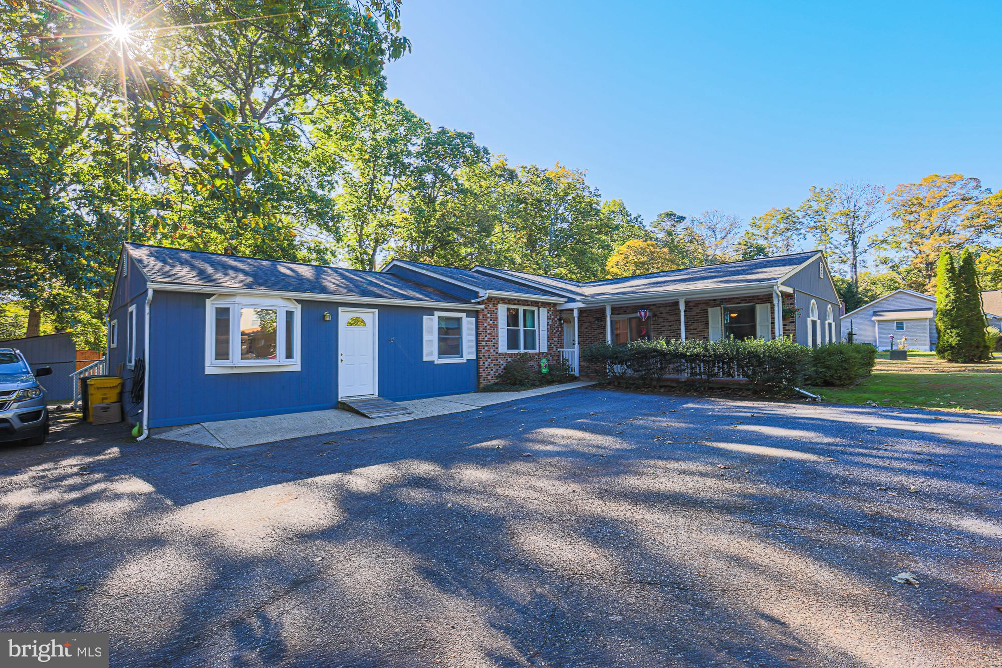 8425 BUSSENIUS ROAD