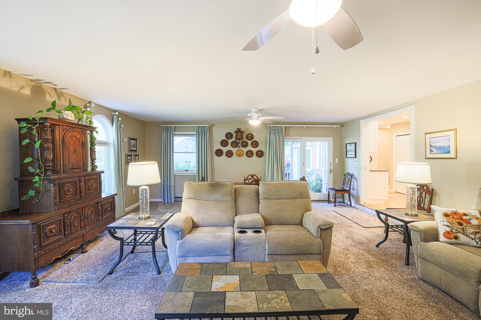 LAKE SHORE - Residential