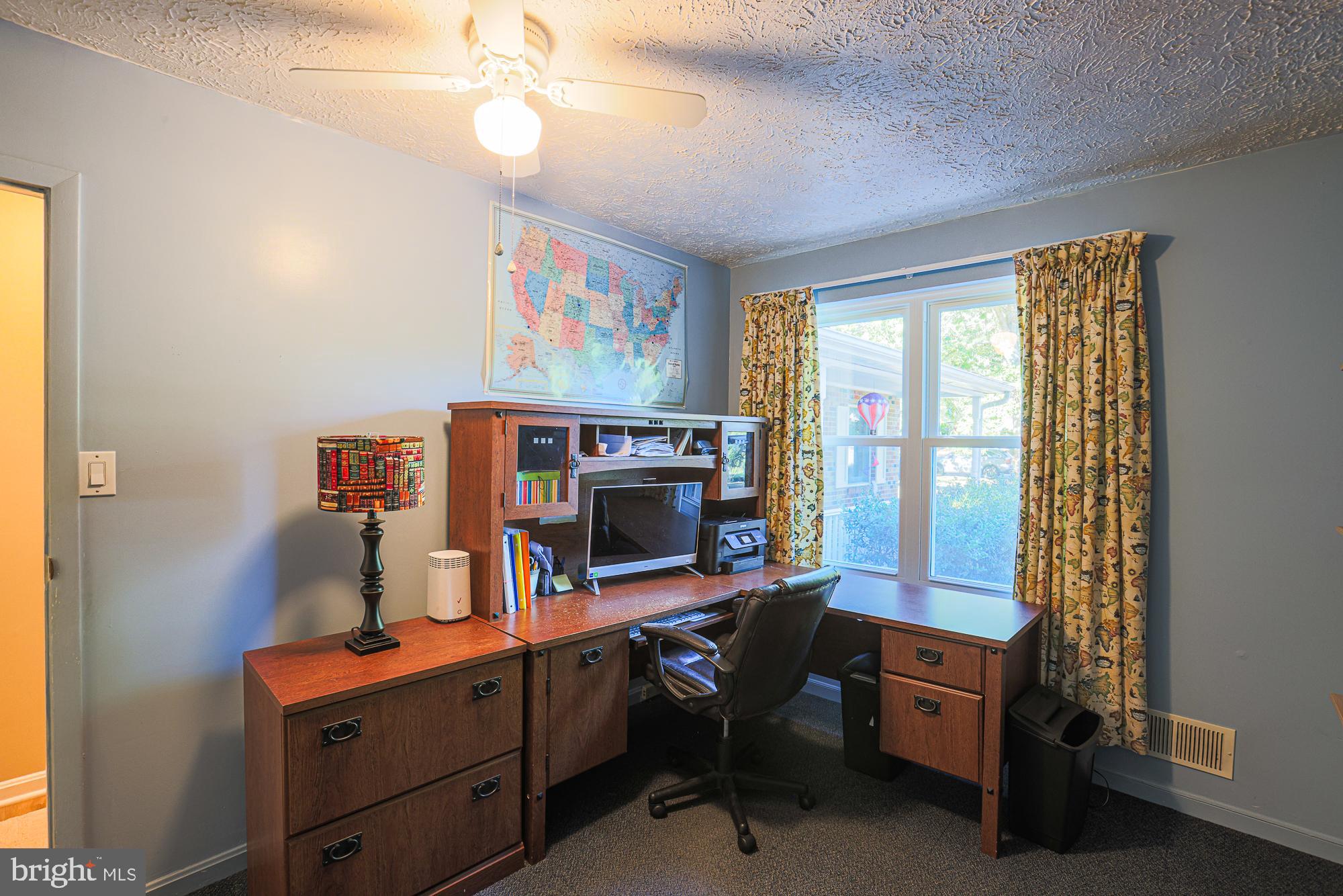 LAKE SHORE - Residential