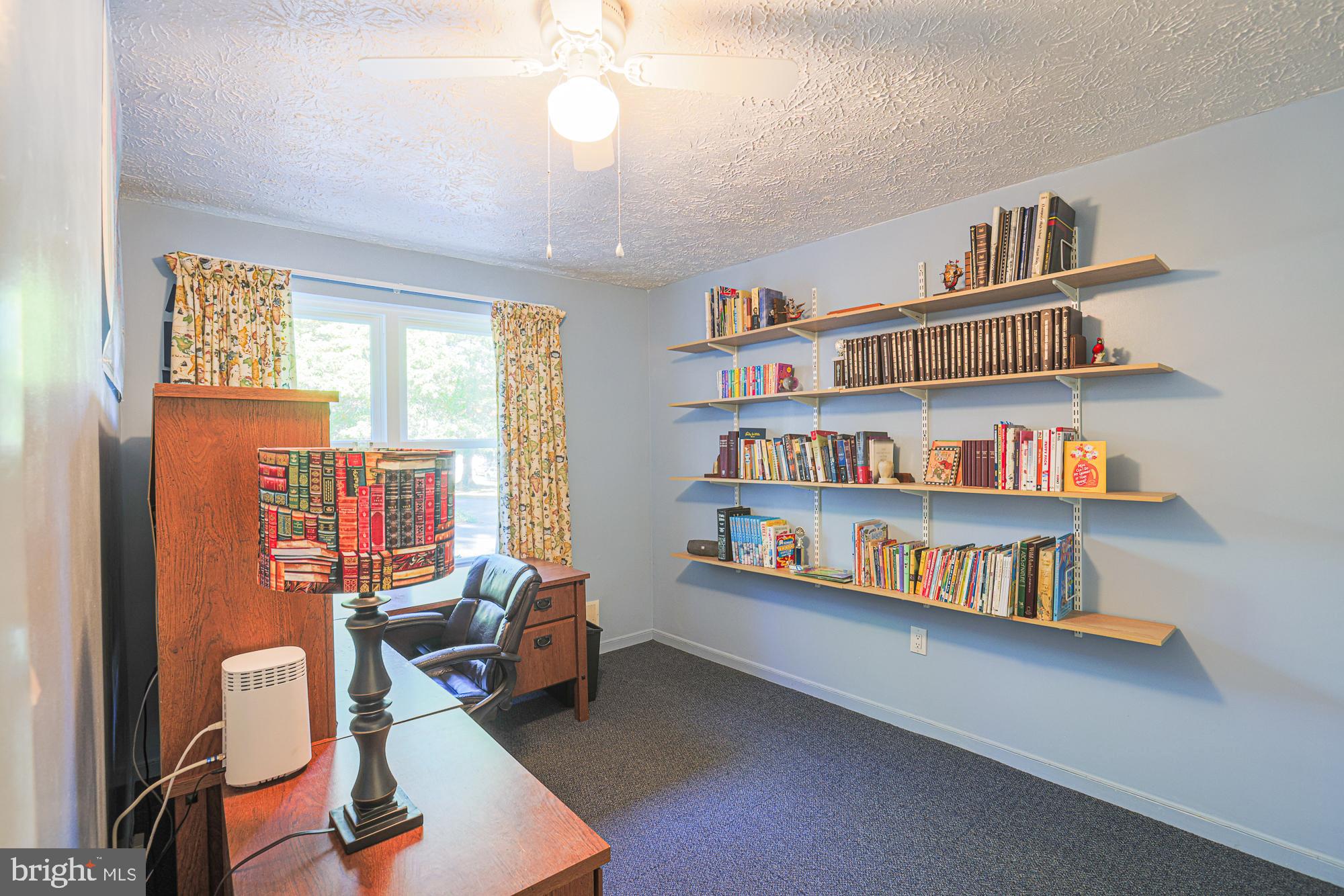 LAKE SHORE - Residential